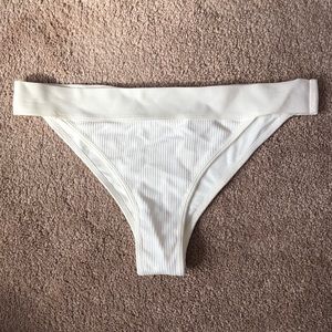 NWOT Frankie’s Drew bottom in white rib 🕊